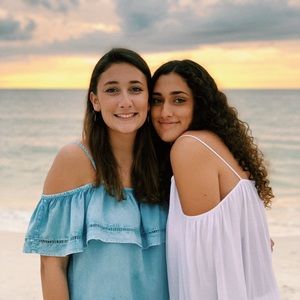 Meet your Posher, Brooke